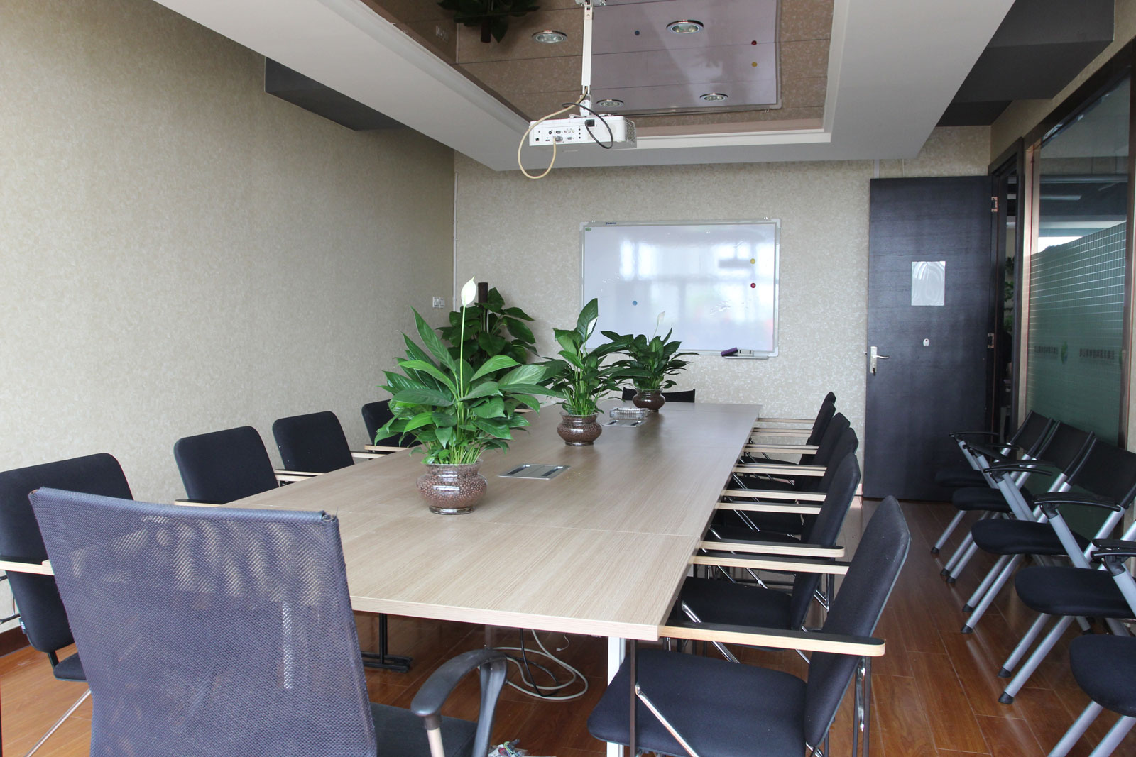 雲南自慰喷水无码麻豆科技有限公司